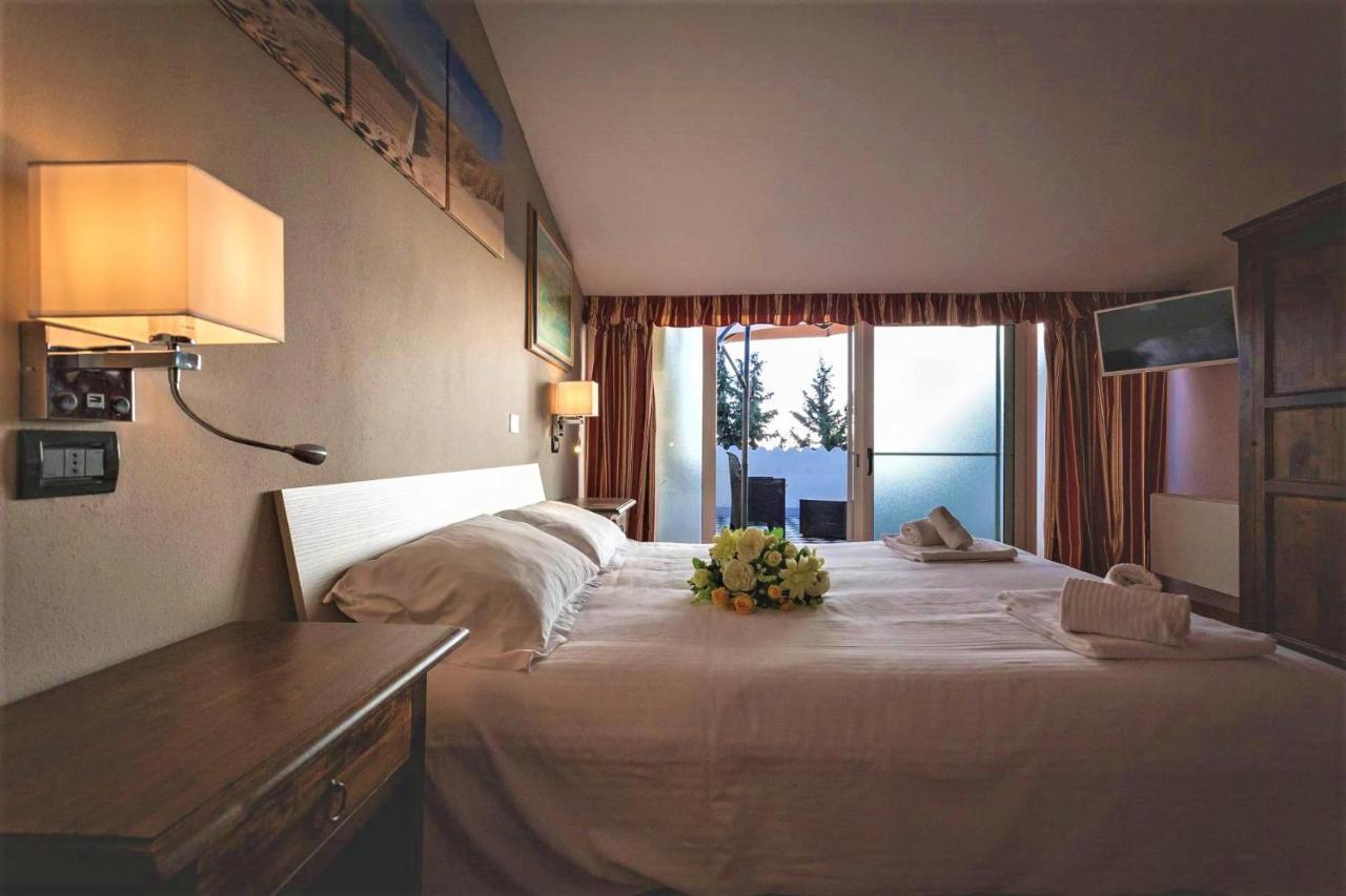 Hotel Villa Paradiso Рипарбела Екстериор снимка