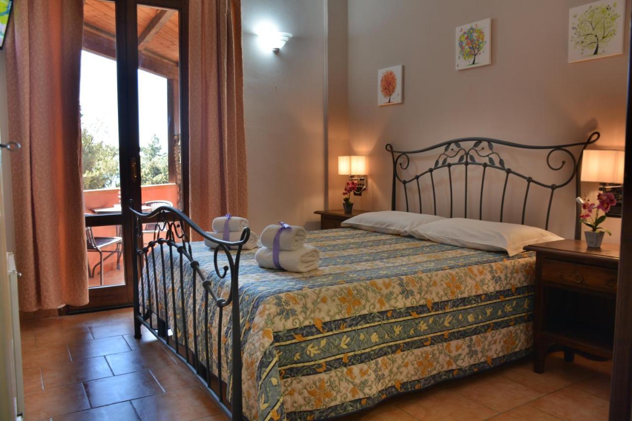 Hotel Villa Paradiso Рипарбела Екстериор снимка