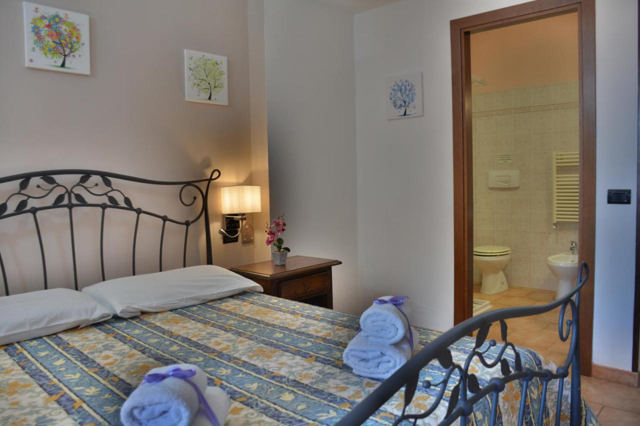 Hotel Villa Paradiso Рипарбела Екстериор снимка