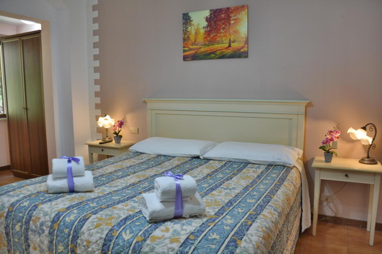 Hotel Villa Paradiso Рипарбела Екстериор снимка