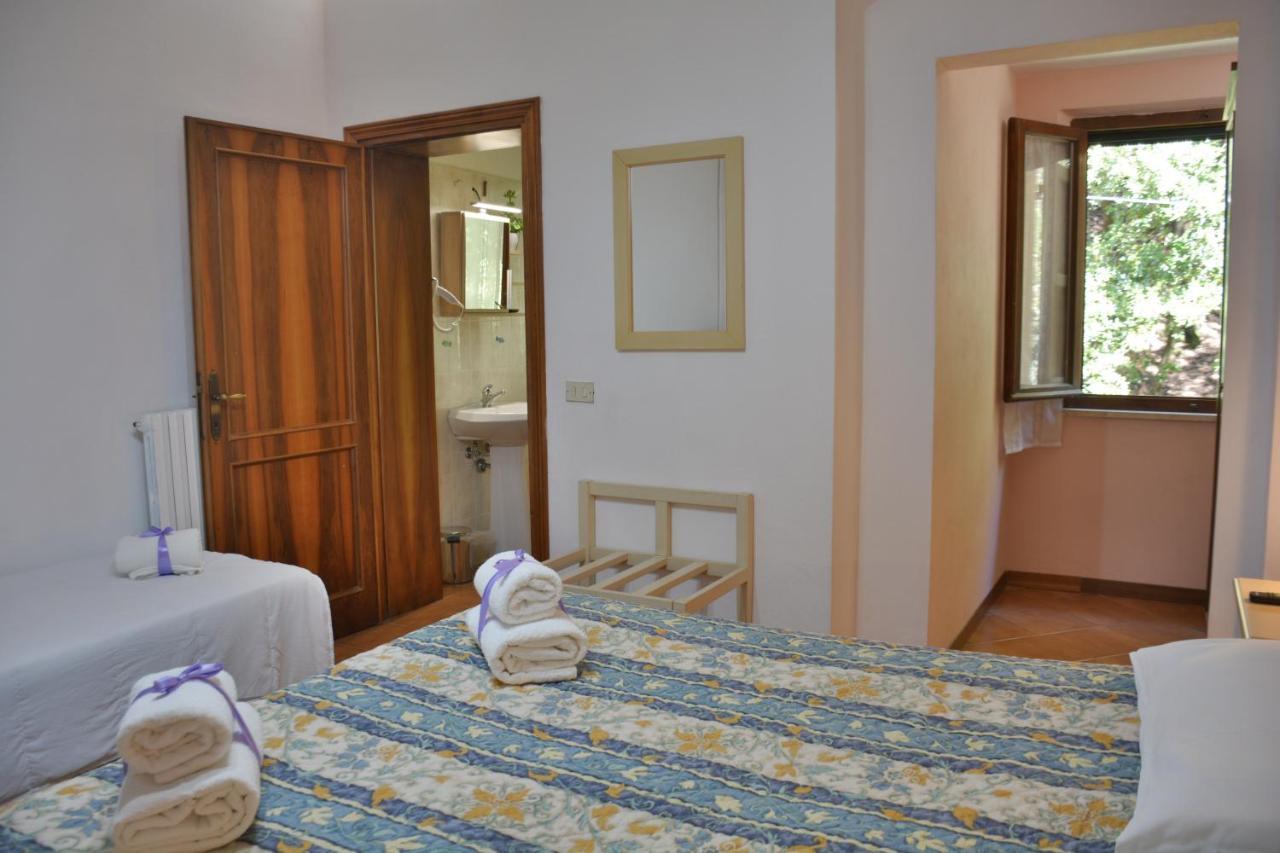 Hotel Villa Paradiso Рипарбела Екстериор снимка